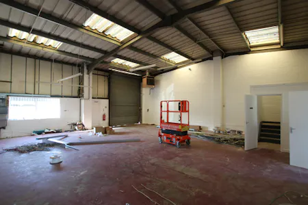 Unit 73 Nuffield Road, Poole, Industrial To Let - IMG_5847.JPG