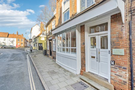 15 Temple Street, Aylesbury, Office To Let - DSC00337-d2fd177ad582da6c13b920a32b5cd7ea.jpg