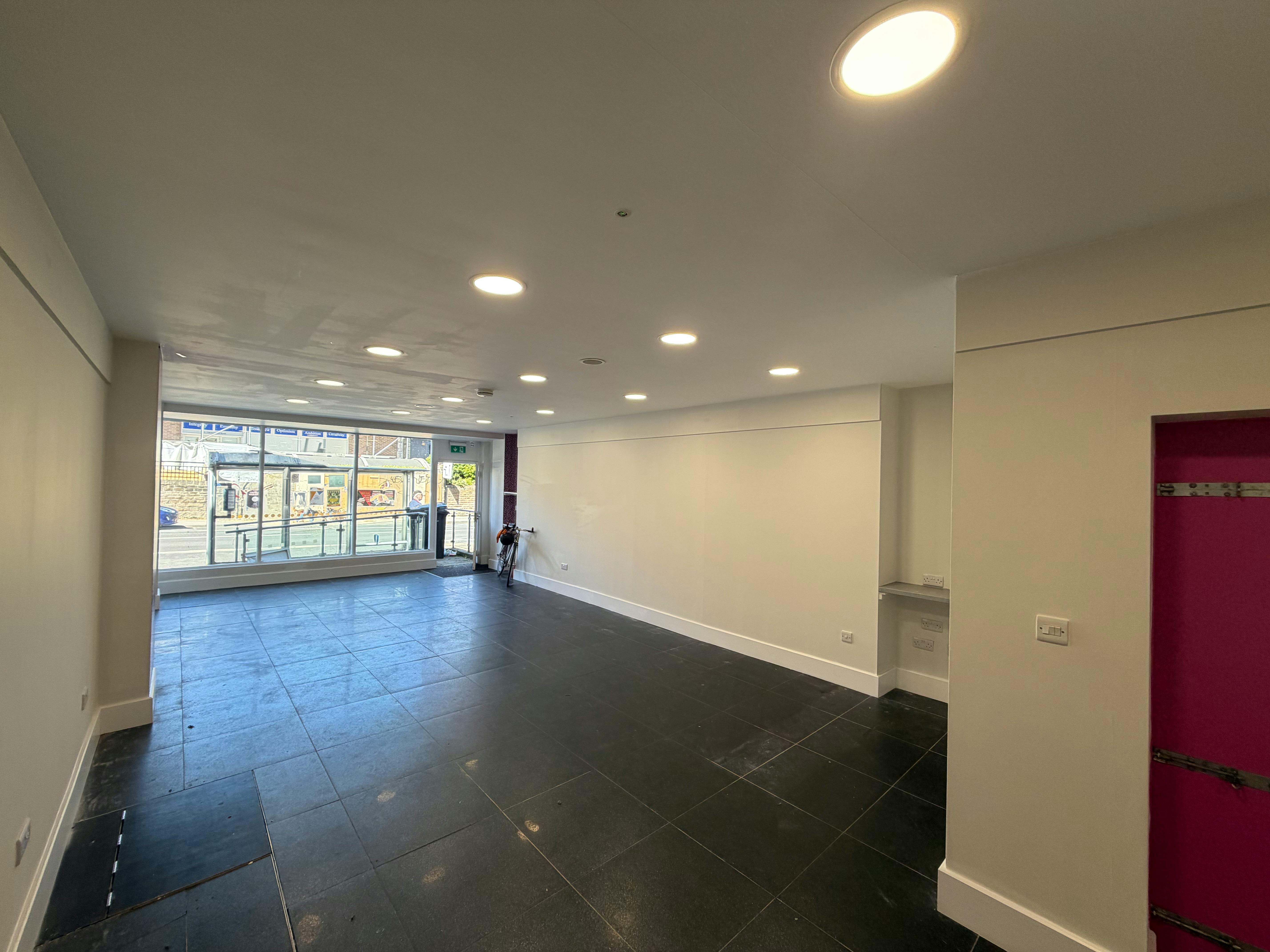 549 Ecclesall Road, Sheffield, Retail To Let - IMG_0042.jpeg