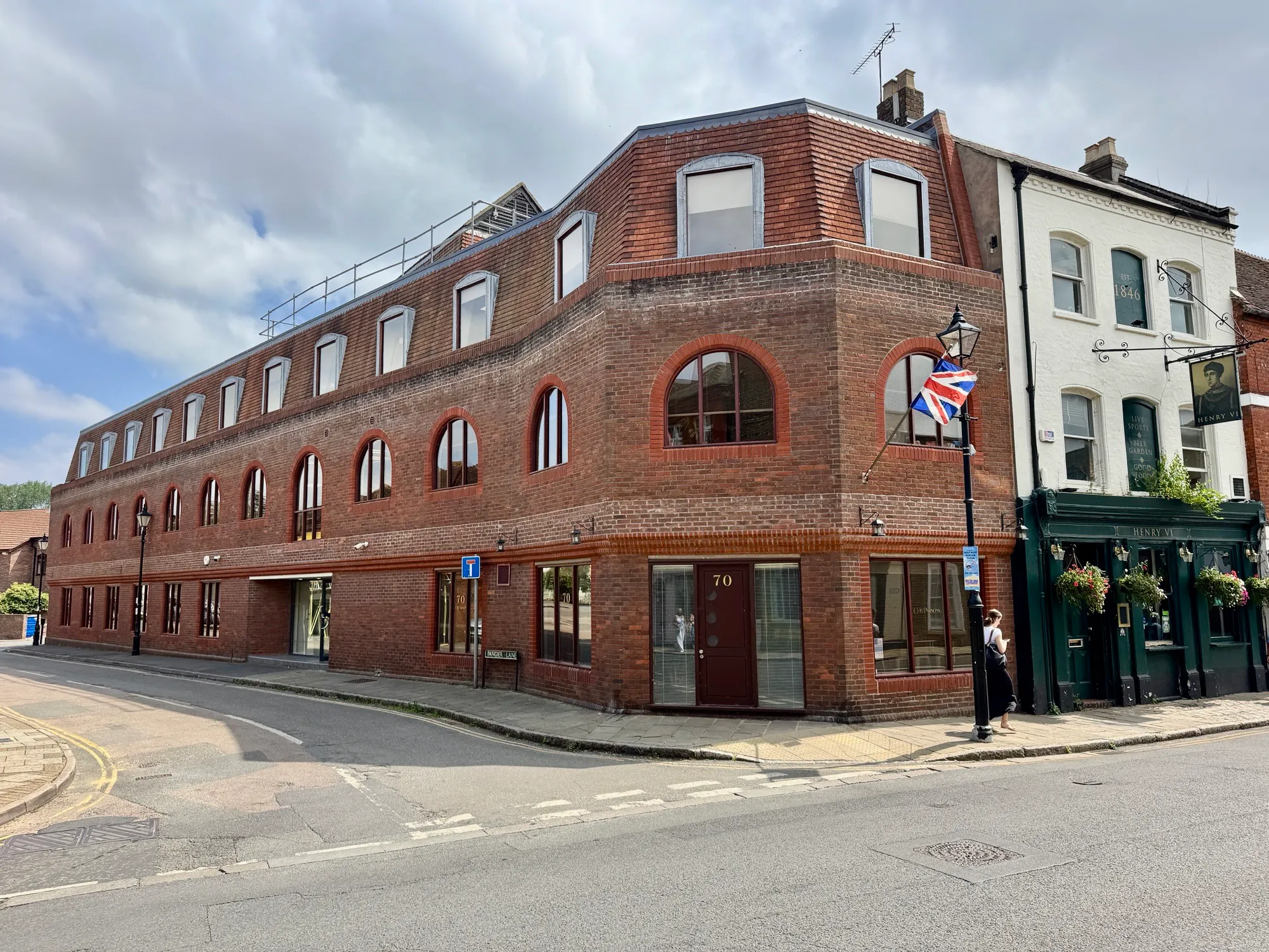 Tangier House, 70 Tangier Lane, Windsor, Offices To Let - 2.jpeg