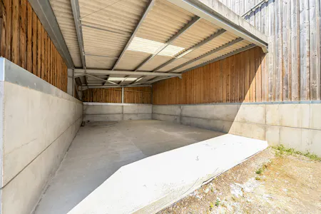 Dane Spring, Harpenden, Open Storage To Let - 1493030 (3).jpg