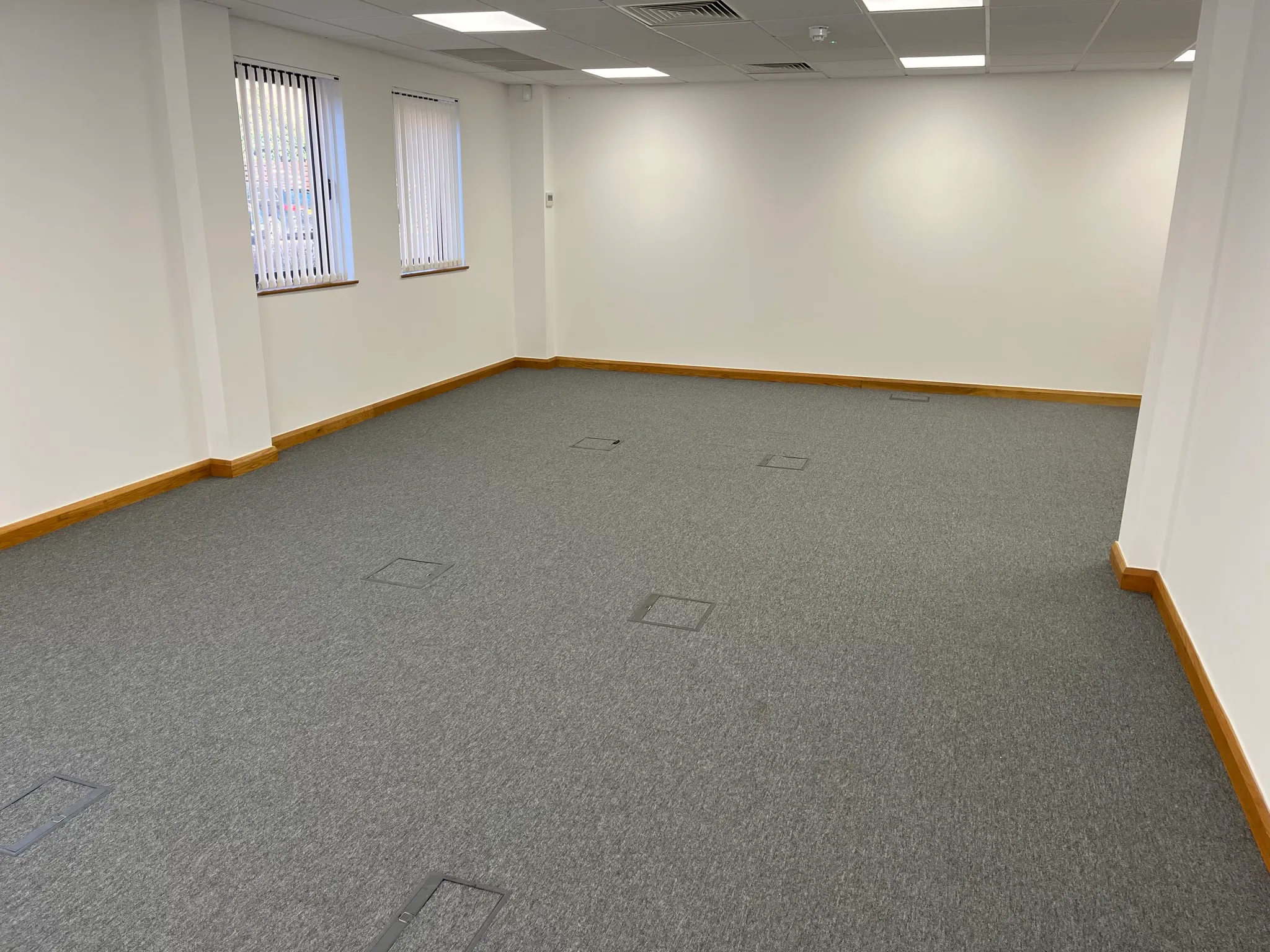 Ground Floor Offices, Unit 7 Bell Business Park, Aylesbury, Offices To Let - IMG_0076.JPEG
