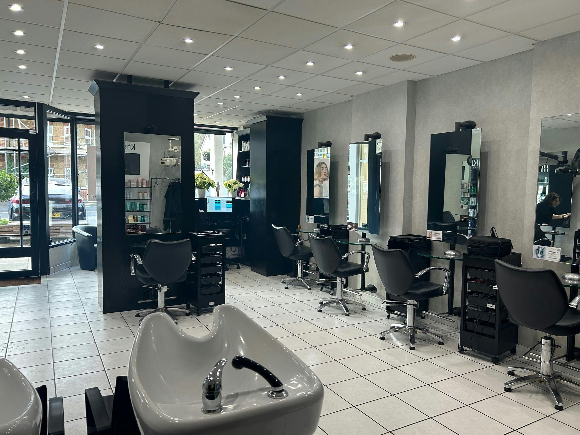 63 Chobham Road, Sunningdale, Retail To Let - 6.jpg