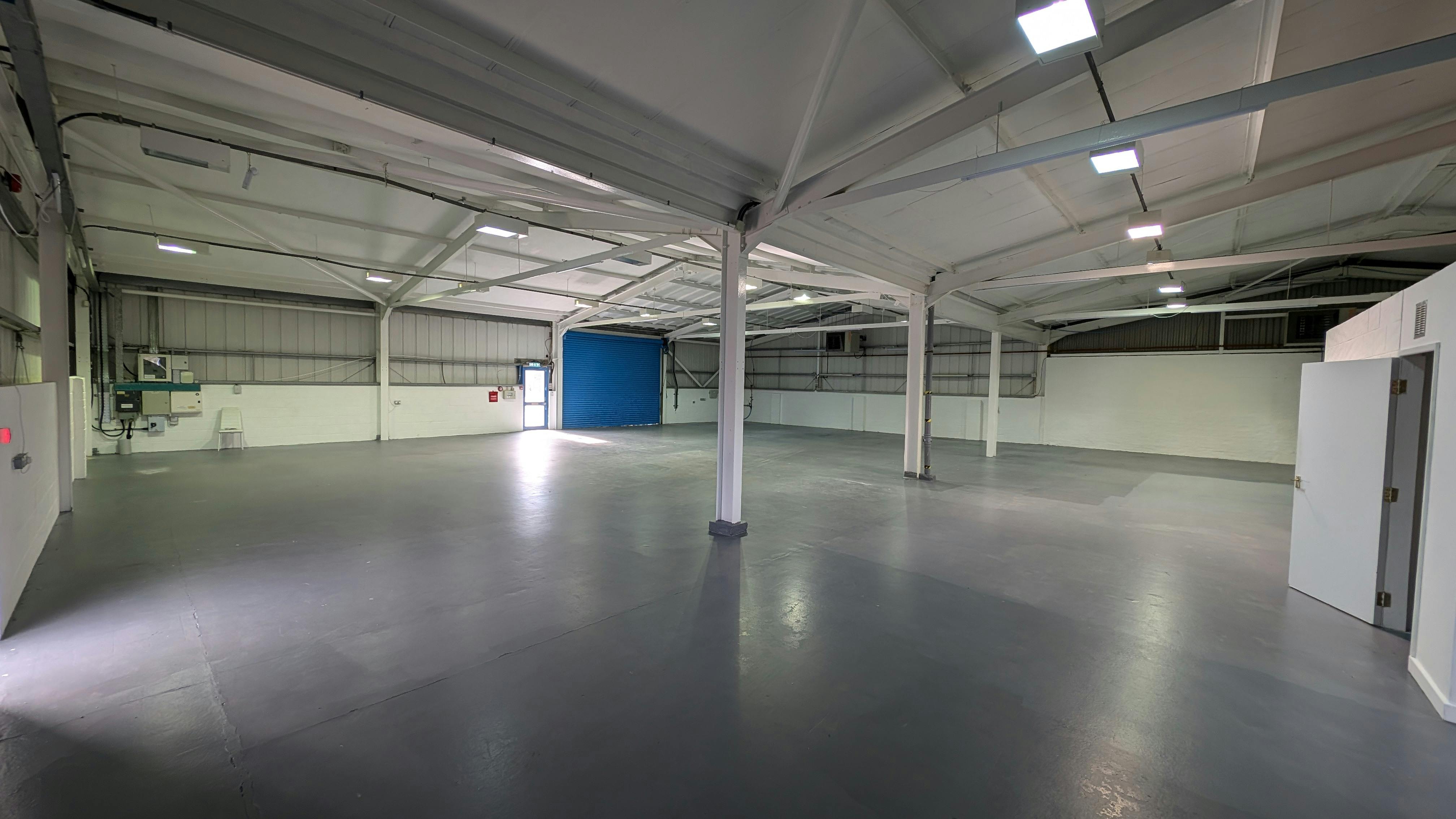 Industrial Unit in Gosport - photo 4