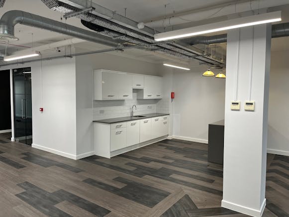 Rochester Mews, London, Offices To Let - 7.jpg