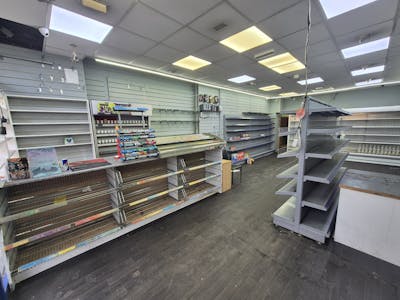 6 Commercial Union House, Bolton, Retail To Let - 20251210_123131.jpg