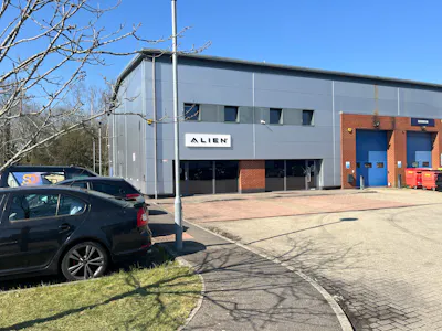 Unit 2 Oakhurst Business Park, Southwater, Industrial / Warehouse To Let - IMG_9967.JPG