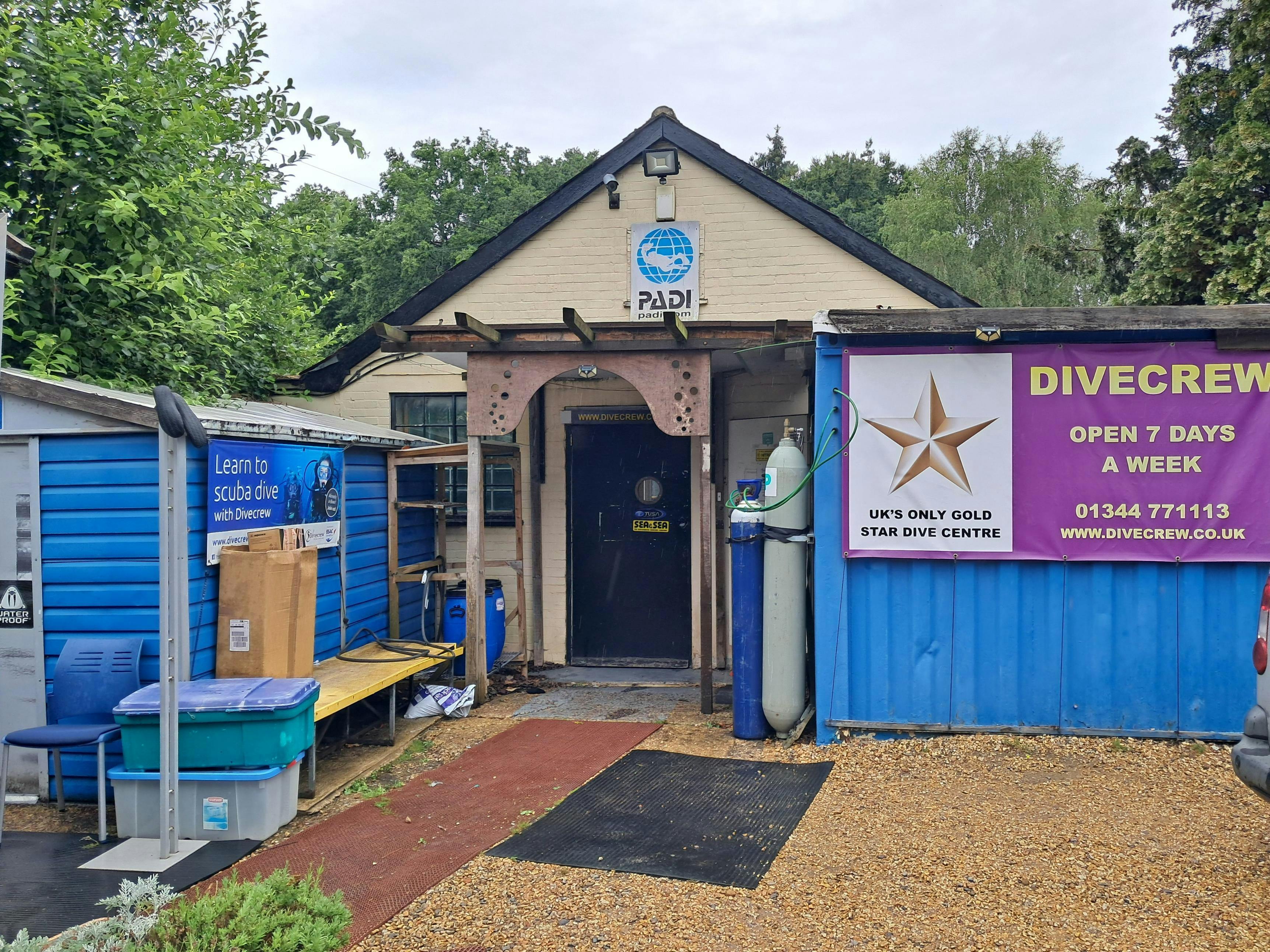 Brookers Corner, Crowthorne, Retail For Sale - pro2KbXeJOH.jpeg