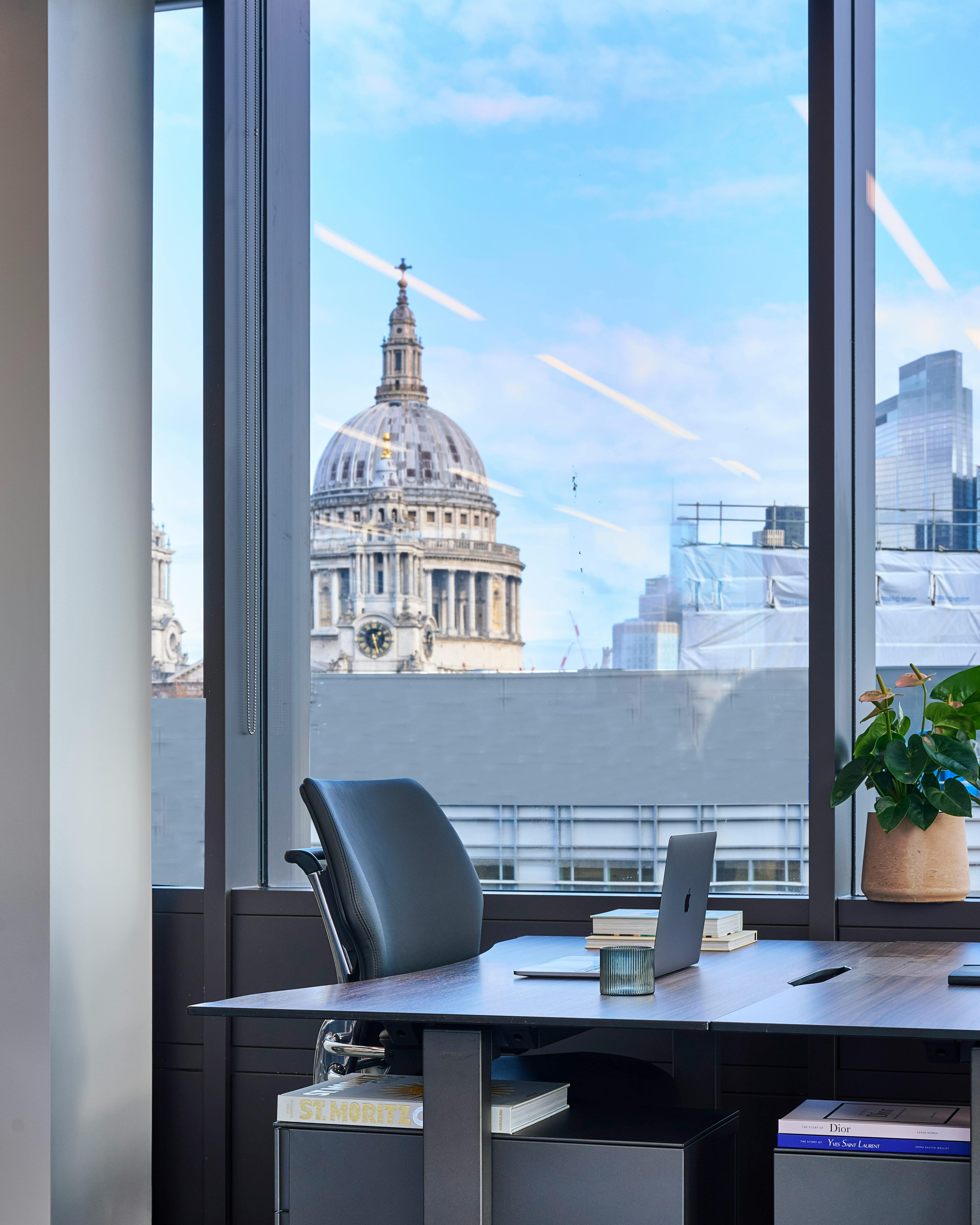 Office in London - photo 2