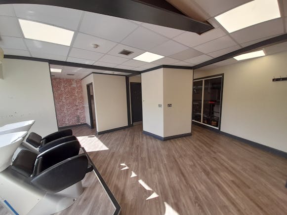 The Studio, Fitness First, Unit 2, Basingstoke, Retail To Let - 20250922_141249.jpg