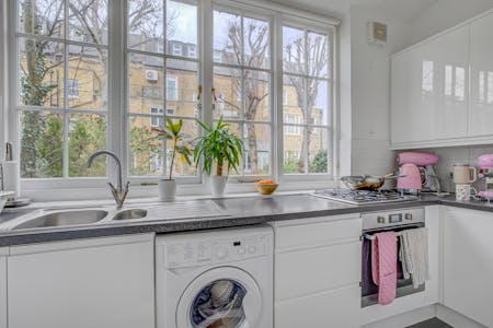 Girdlers Road, London, Residential Flat To Let - Kitchen