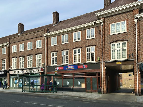 11 Hermitage Road, Hitchin, Retail To Let - Image 4