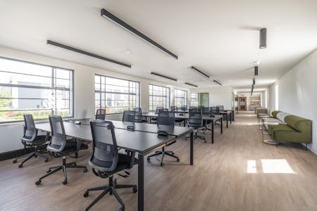 Lumiere, 5 Elstree Way, Borehamwood, Office To Let / For Sale - IW-160425--STI-205.jpg