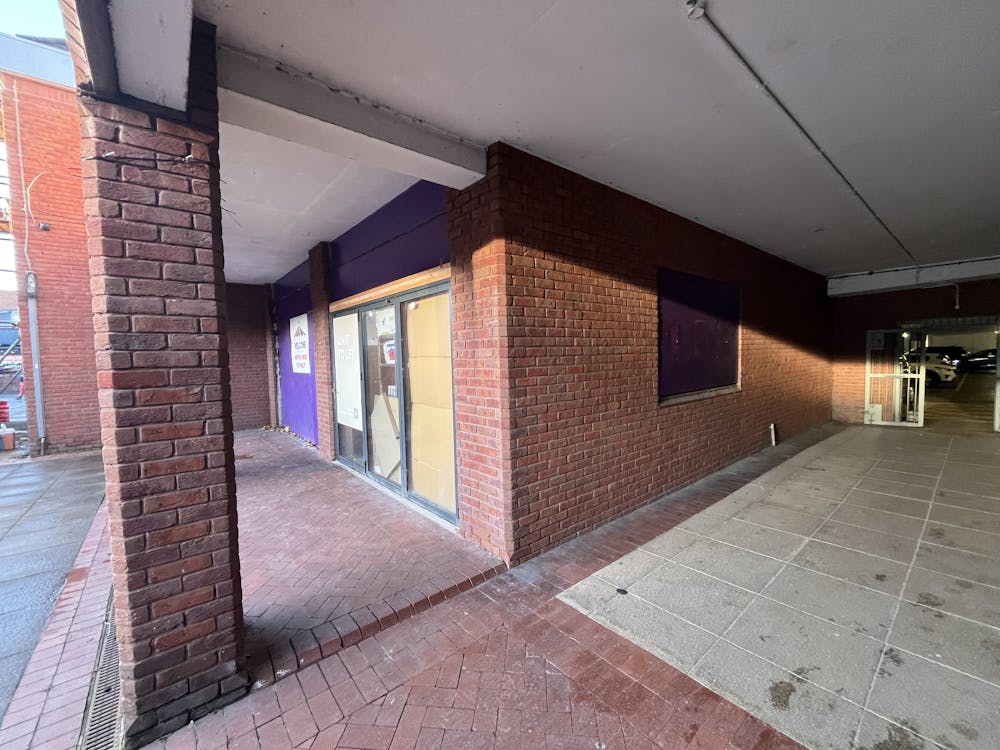 Unit C, Bridestone Shopping Centre - IMG_0571.jpg