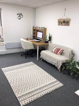 Dorney House Business Centre, 46-48A High Street, Slough, Offices To Let - 3.jpg