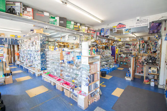 104 - 108 Stoke Road, Slough, Retail / Open Storage / Trade Counter / Showroom For Sale - 4.jpg