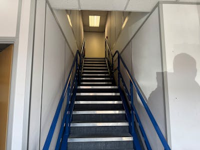 Unit 28 The Metro Centre, Watford, Office / Other / Warehouse To Let - IMG_5464.jpeg