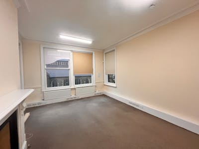 6 Victoria Avenue, Harrogate, Office To Let - image00010.jpeg