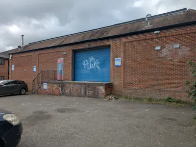 Unit 5, Godalming, Leisure / Retail To Let - PXL_20260702_080542019.jpg