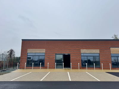 Unit 5, Telford, Retail To Let - IMG_6225.JPEG