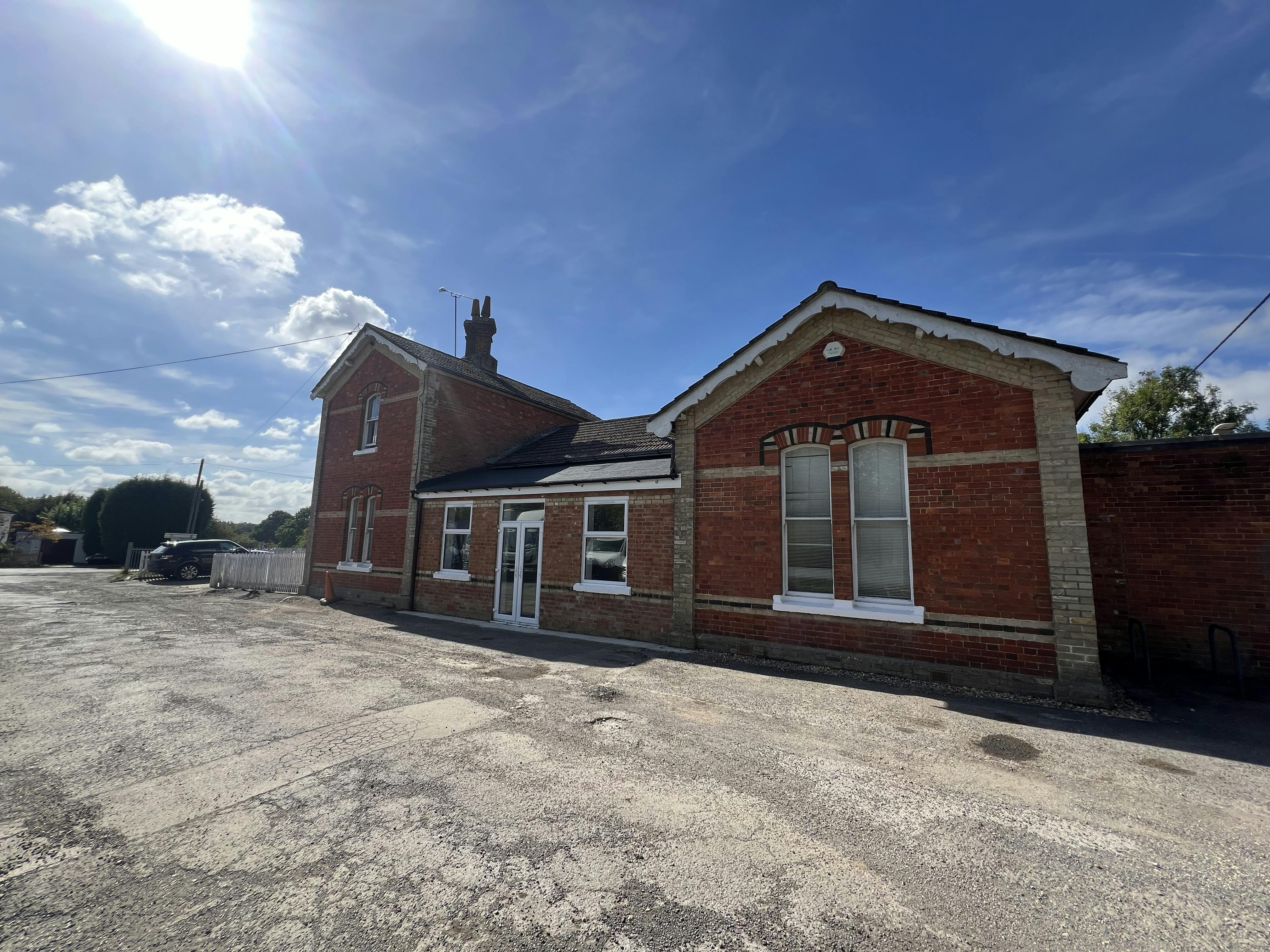 Station House North and South, Warnham Station - IMG_3583.jpg