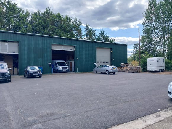 Unit 2, Manor Farm, Shurlock Row, Reading, Industrial To Let - IMG20250703WA0007.jpg