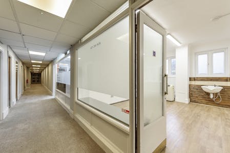 Suite 1, Grove Hill Court, London, Office To Let - 904777 2.jpg