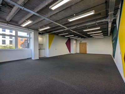 229-235 Cavendish House, High Street, Guildford, Office To Let - PHOTO20250926123561.jpg