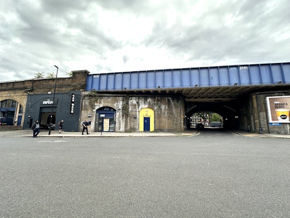 Arch 186 Hercules Road, Waterloo, Waterloo, Industrial / Leisure / Offices To Let - 20240904_150924520_iOS.jpg