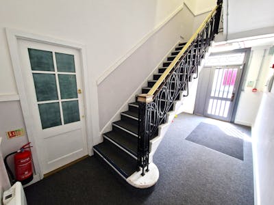 Unit 5, 2 Brook Street, Macclesfield, Office To Let - 20240430_114933.jpg