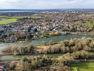 Sunbury Lock Island Boatyard, Towpath, Walton-on-Thames, Land / New Build / Marine To Let - Sunbury Lock Boatyard 11.jpg