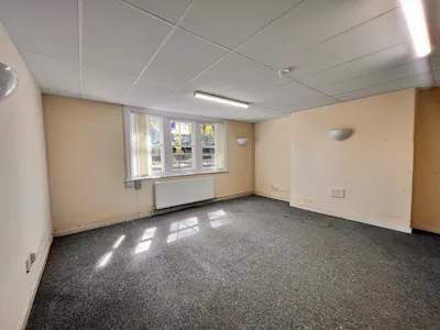Lower Ground Floor Suite, 23 Victoria Avenue, Harrogate, Office To Let - image00010.jpeg