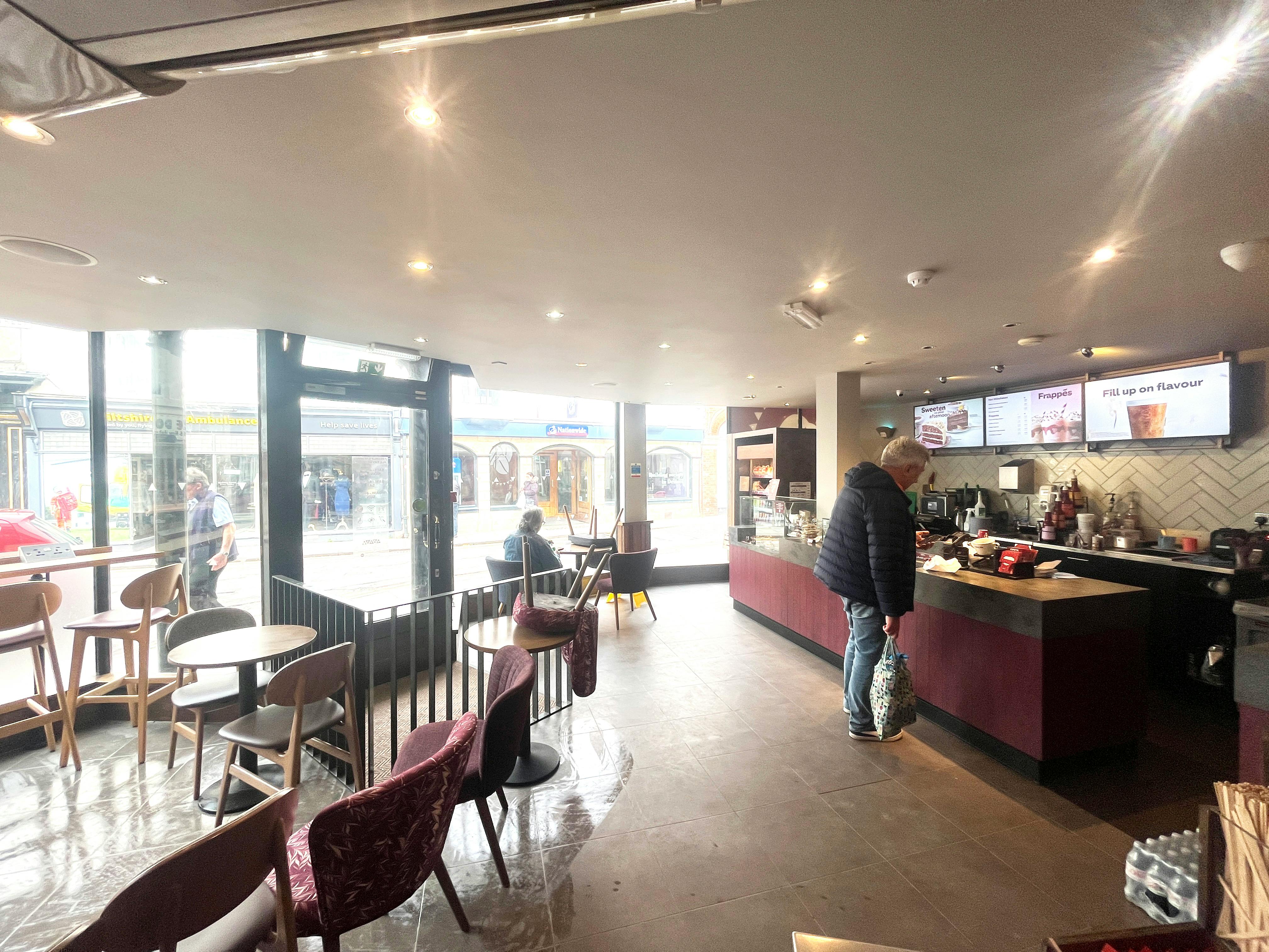 Retail/Shop in Devizes - photo 2