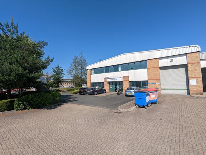 Unit 10 Guildford Industrial Estate, Guildford, Warehouse & Industrial To Let - PXL_20230608_152408529.jpg