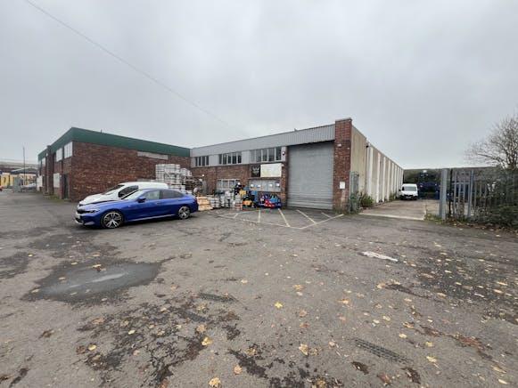 Unit 3, Bristol, Industrial To Let - IMG_9776.jpg