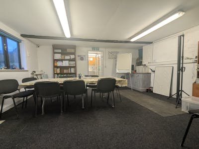 Piccards Farm Barn, Guildford, Industrial / Light Industrial / Office / Open Storage To Let - 1000008407.jpg