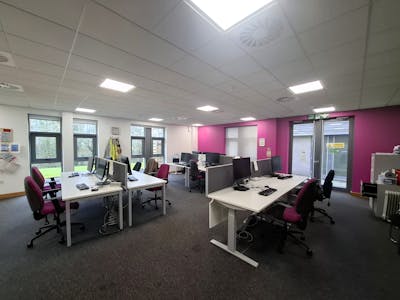 Ground Floor, Unit 3, The Triangle, Worcester, Office To Let - 20260217_095846.jpg