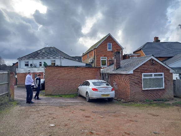 87-89 Church Street, Crowthorne, Offices For Sale - 20260213_133844.jpg