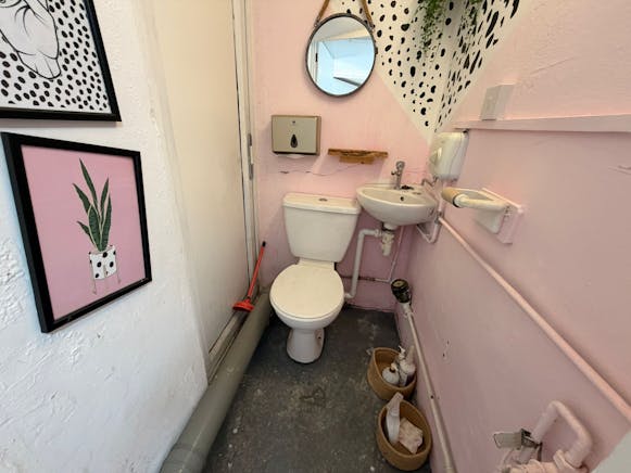 Left Side 97 High Road, Benfleet, Office / Retail To Let - 7d88bf0d-ab29-4ff0-be19-2a08e2f8a6d5.JPG