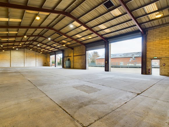 Unit 13A, Evesham To Let - CAM04581G0-PR0017-STILL002.jpg