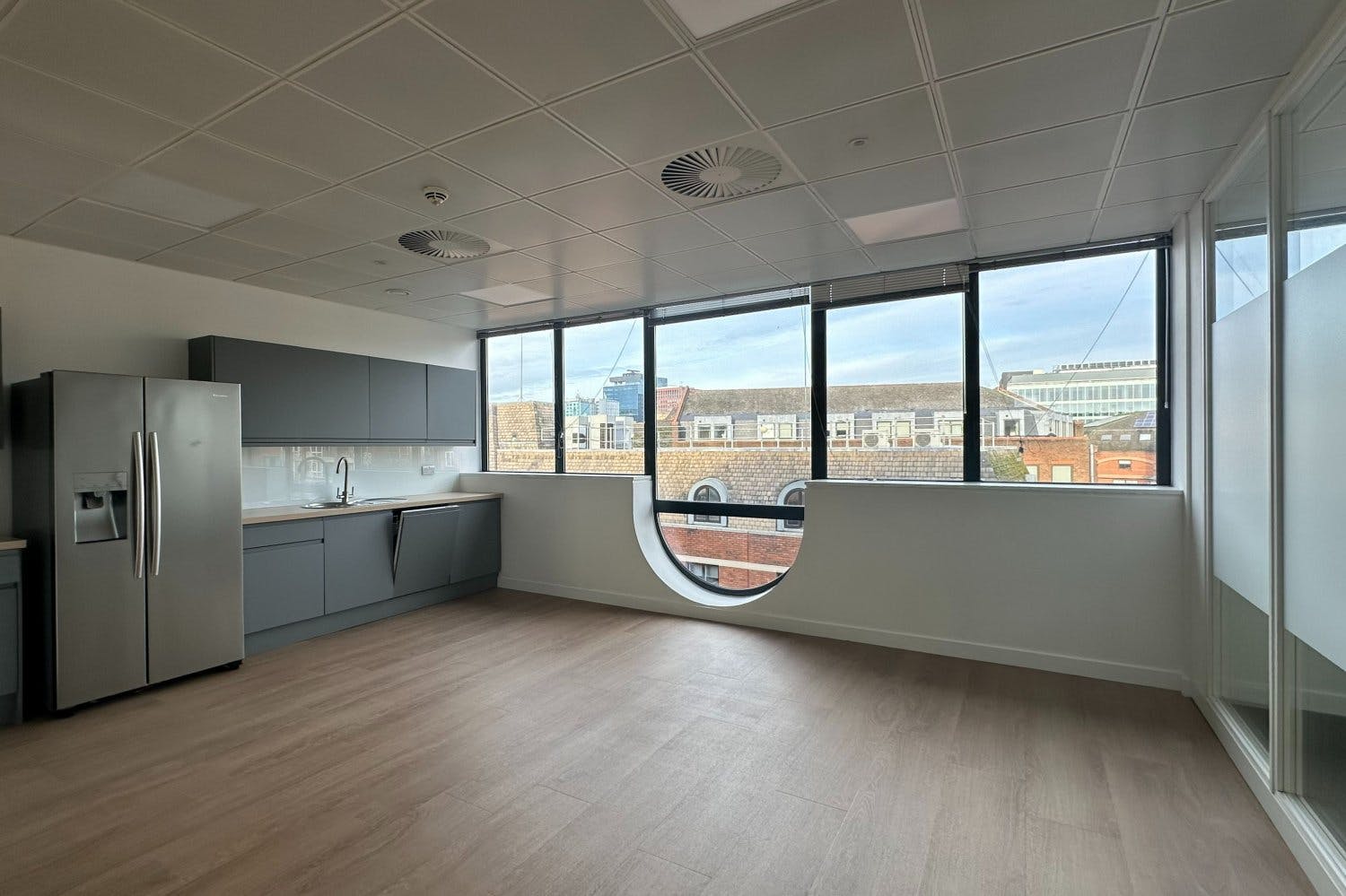 3 Queens Road image 5