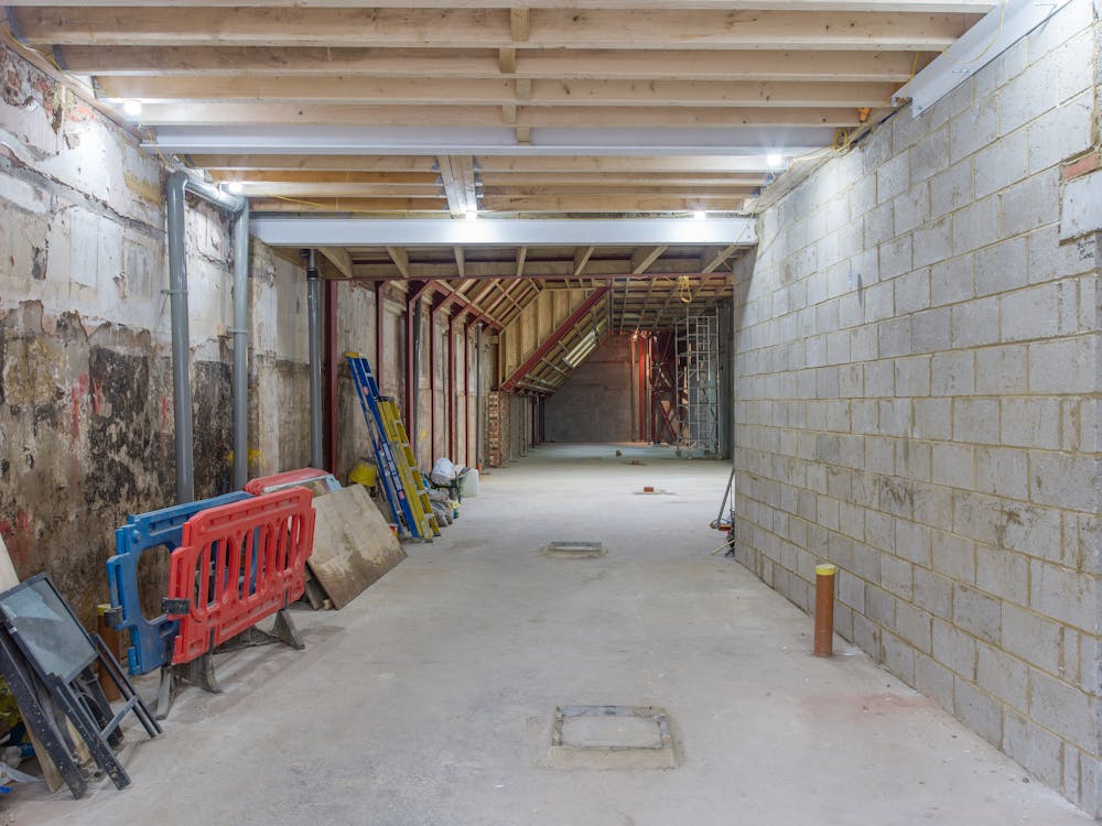 176-178 Bermondsey Street, London, Leisure / Office / Showroom To Let - Internal 2