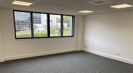 Unit 640 River Gardens, Feltham, Industrial / Warehouse To Let - 641 River Gardens Office.jpg