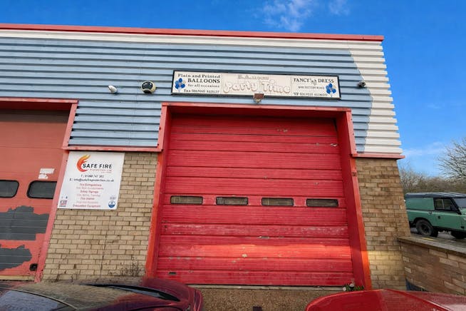 1 Farriers Way, Southend-on-Sea, Industrial To Let - d23bbeb5-5993-487b-84ef-615384f54355.png