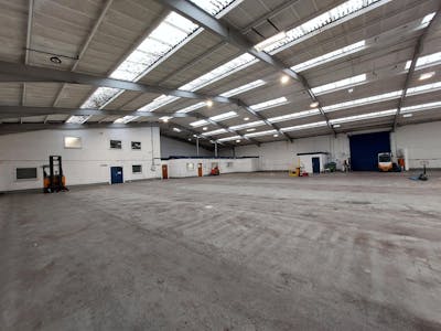 Unit 4 Summit Crescent Industrial Estate, Unit 4, Smethwick, Industrial/Logistics To Let - 20250221_144719.jpg