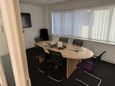 Beechwood House, 2-3 Commercial Way, Christy Close, Basildon, Office To Let - property_425_110.jpg
