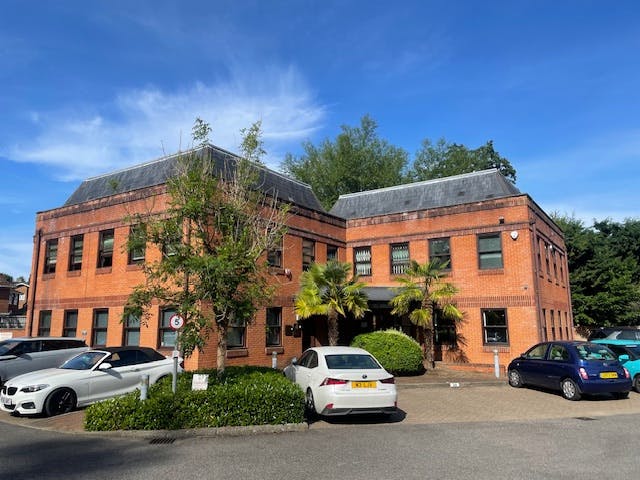 Ground Floor, 5 Cheapside Court, Ascot, Offices To Let - image2.jpeg