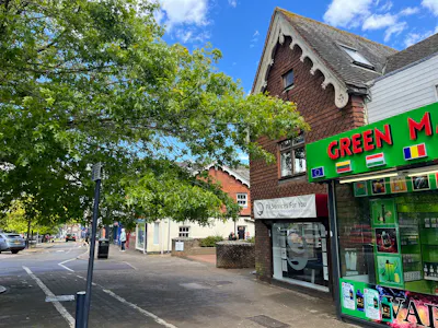 39 High Street, Crawley, Office / Retail For Sale - WEB IMG_0351.JPG