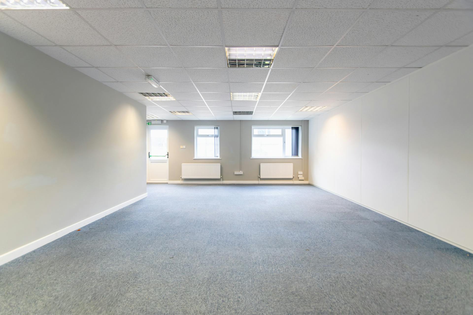 Office in Christchurch - photo 3