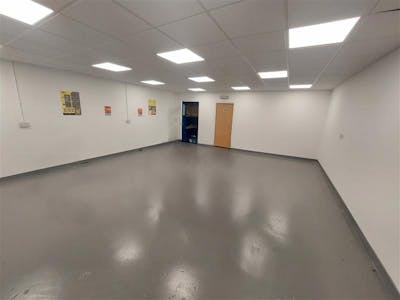 Unit E, Lochlands Industrial Estate, Larbert, Industrial / Industrial/Logistics To Let - Unit E Lochlands   offfice.jpg